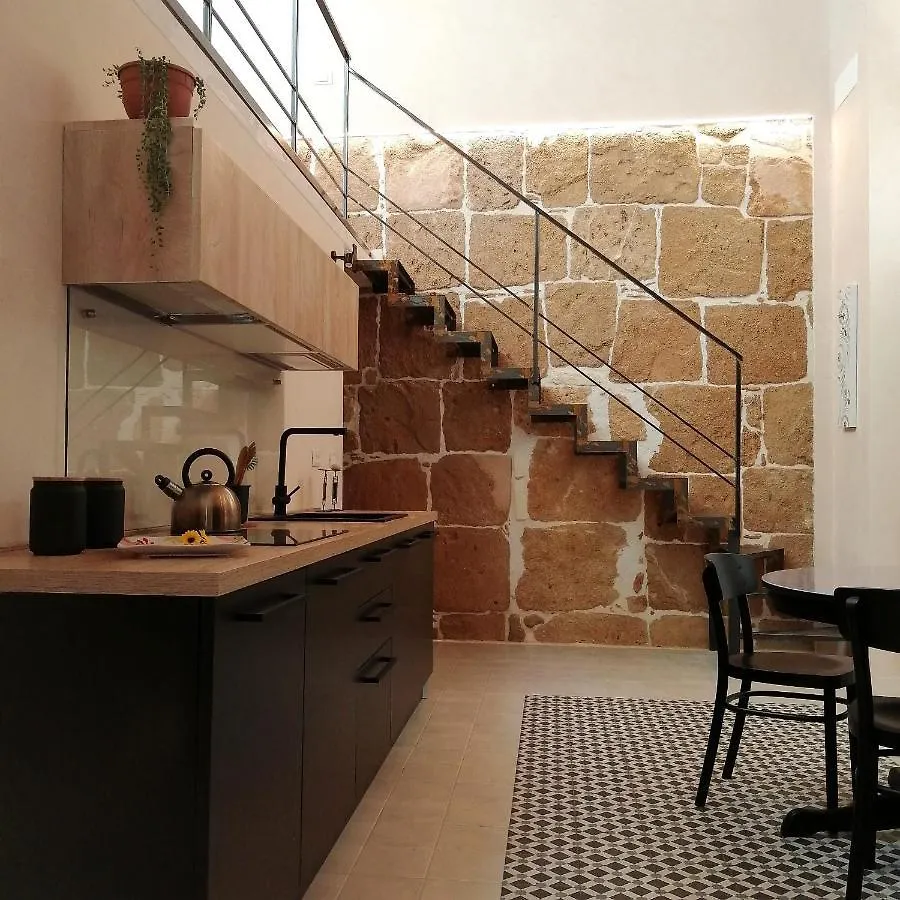 Casa Lorenzo Avola 0*,  Italy